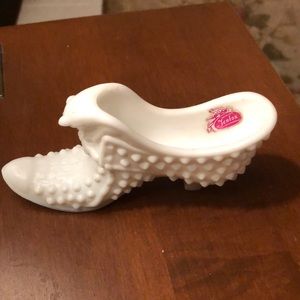 Fenton glass shoe in great condition